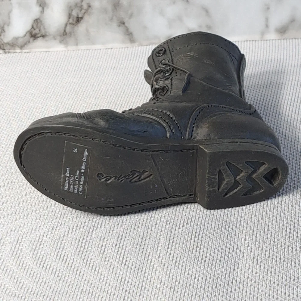 Just the Right Shoe By‎ Raine Military Boot Mini Ceramic Black Shoe Figurine